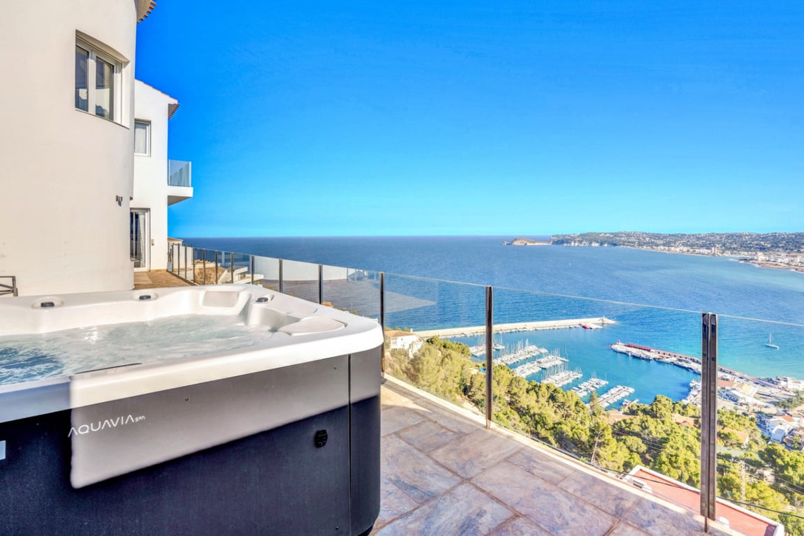 5 Bed Townhouse for sale in Javea Costa Blanca, Alicante, Spain