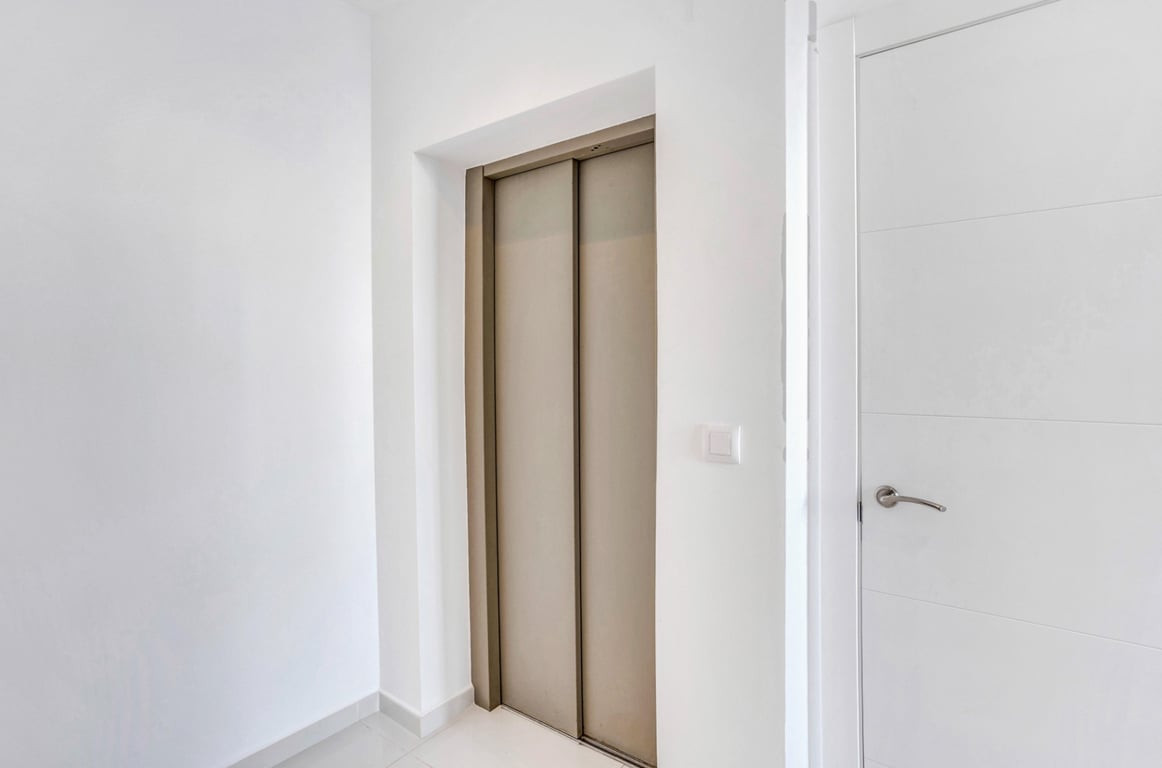 5 Bed Townhouse for sale in Javea Costa Blanca, Alicante, Spain