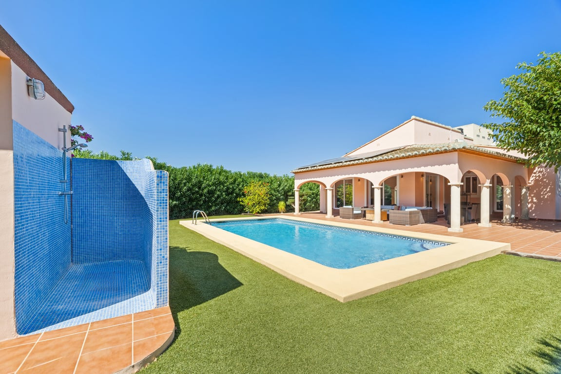 4 Bed Townhouse for sale in Javea Costa Blanca, Alicante, Spain