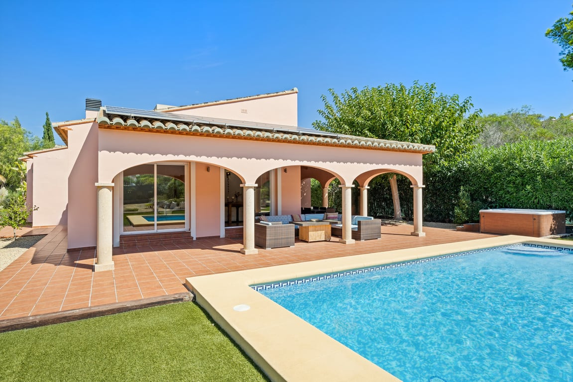 4 Bed Townhouse for sale in Javea Costa Blanca, Alicante, Spain