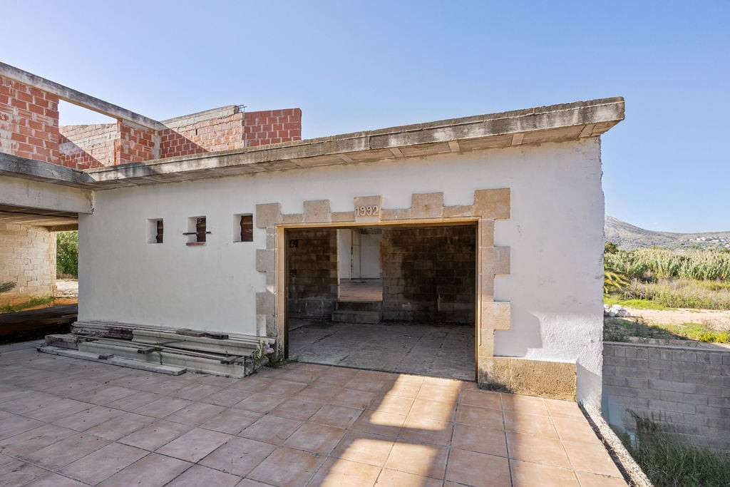3 Bed Commercial unit for sale in Javea Costa Blanca, Alicante, Spain