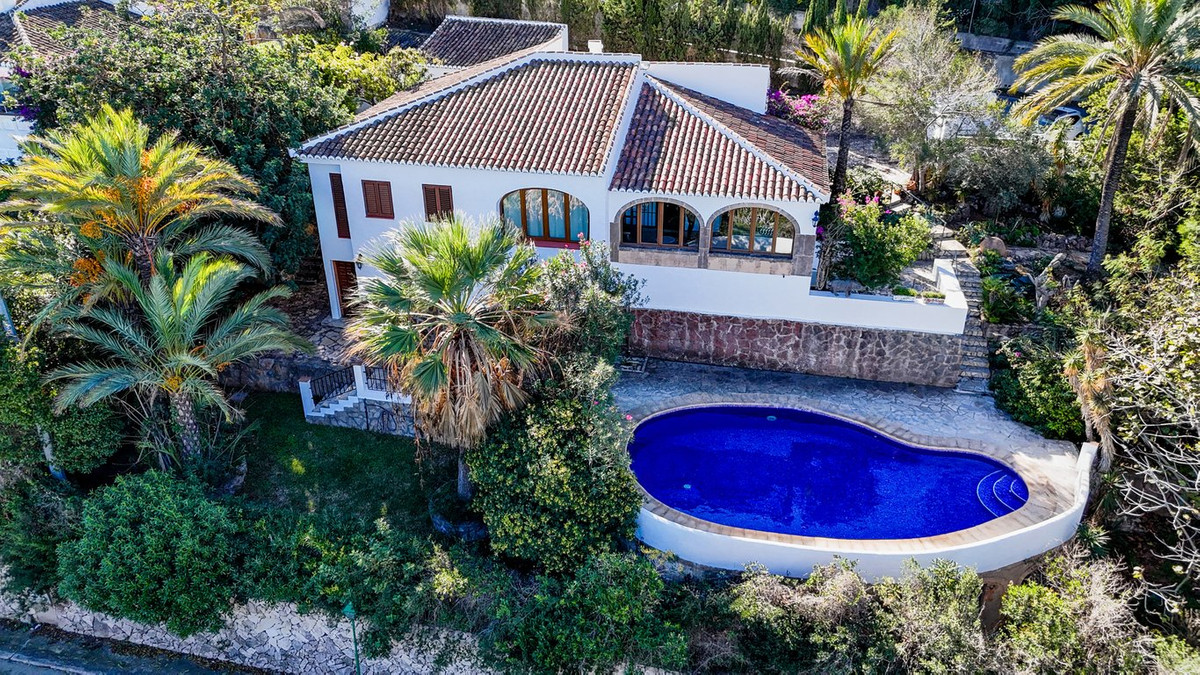 Se vende Villa - Chalet de 4 dormitorios en Costa Blanca, Alicante, España