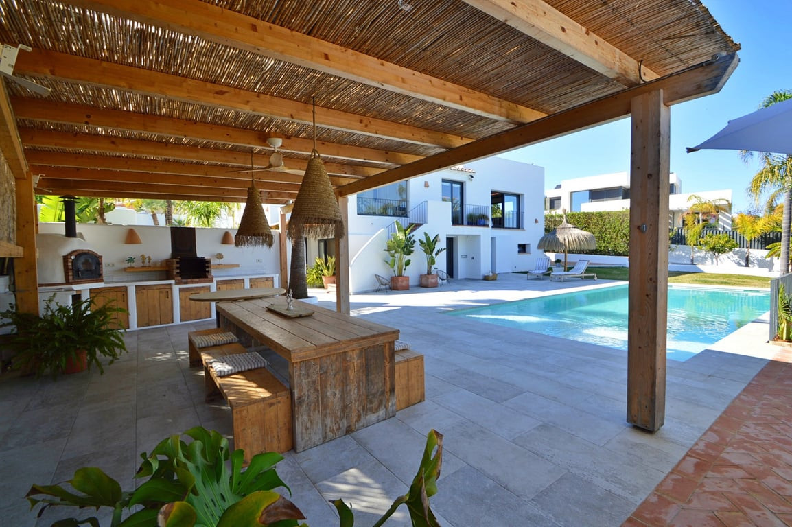 5 Bed Townhouse for sale in Javea Costa Blanca, Alicante, Spain