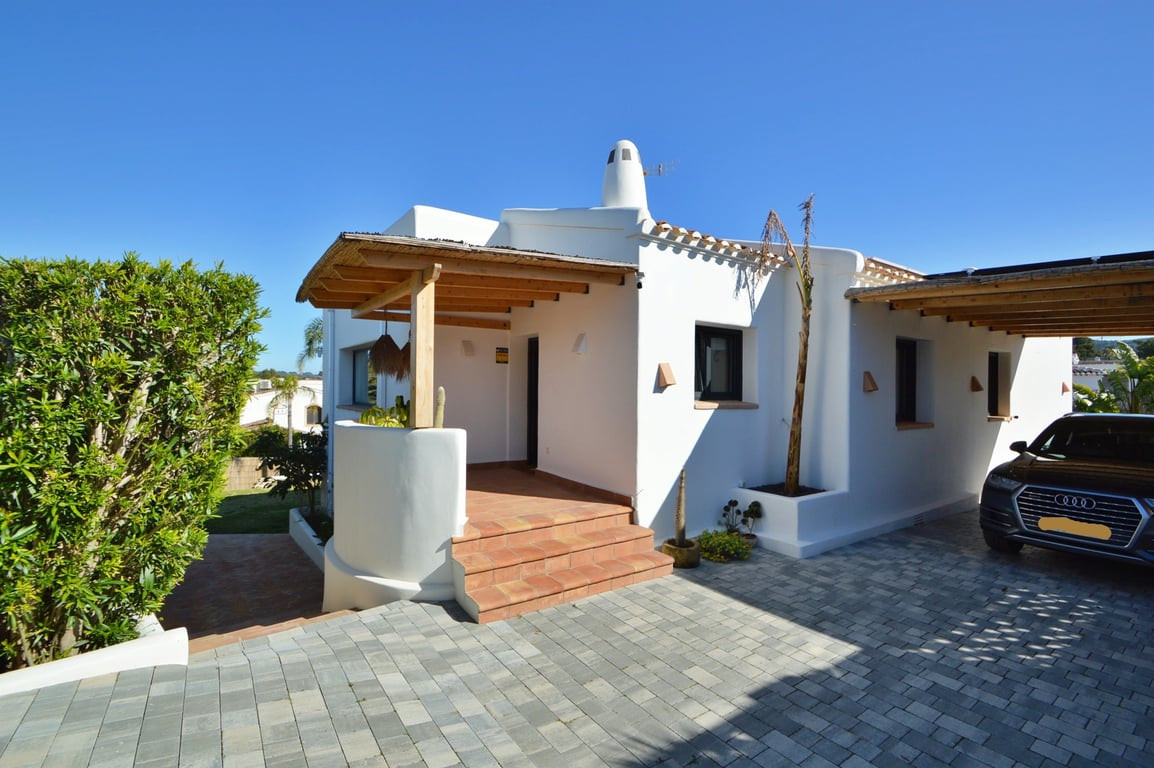 5 Bed Townhouse for sale in Javea Costa Blanca, Alicante, Spain