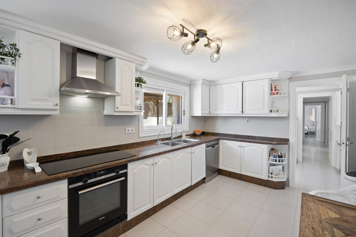 6 Bed Townhouse for sale in Javea Costa Blanca, Alicante, Spain
