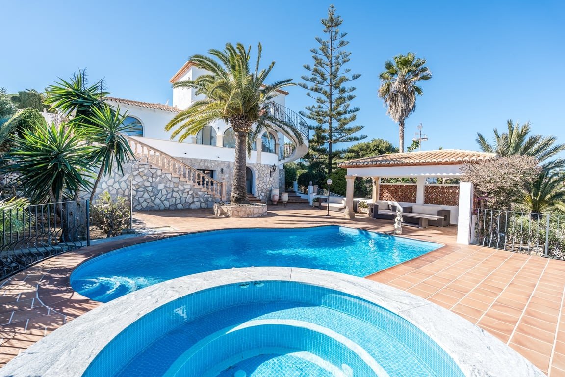 5 Bed Townhouse for sale in Javea Costa Blanca, Alicante, Spain