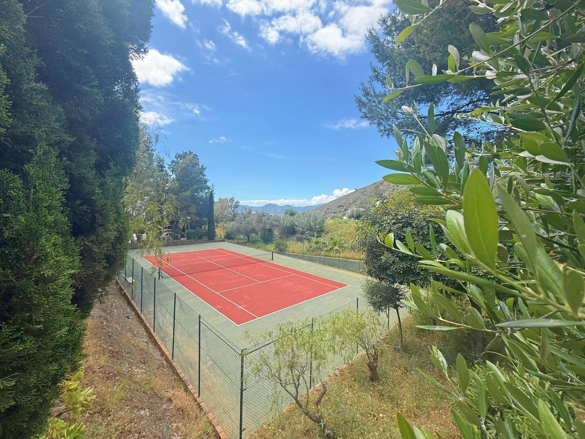 Se vende Pareada de 3 dormitorios en Costa Del Sol, Málaga, España