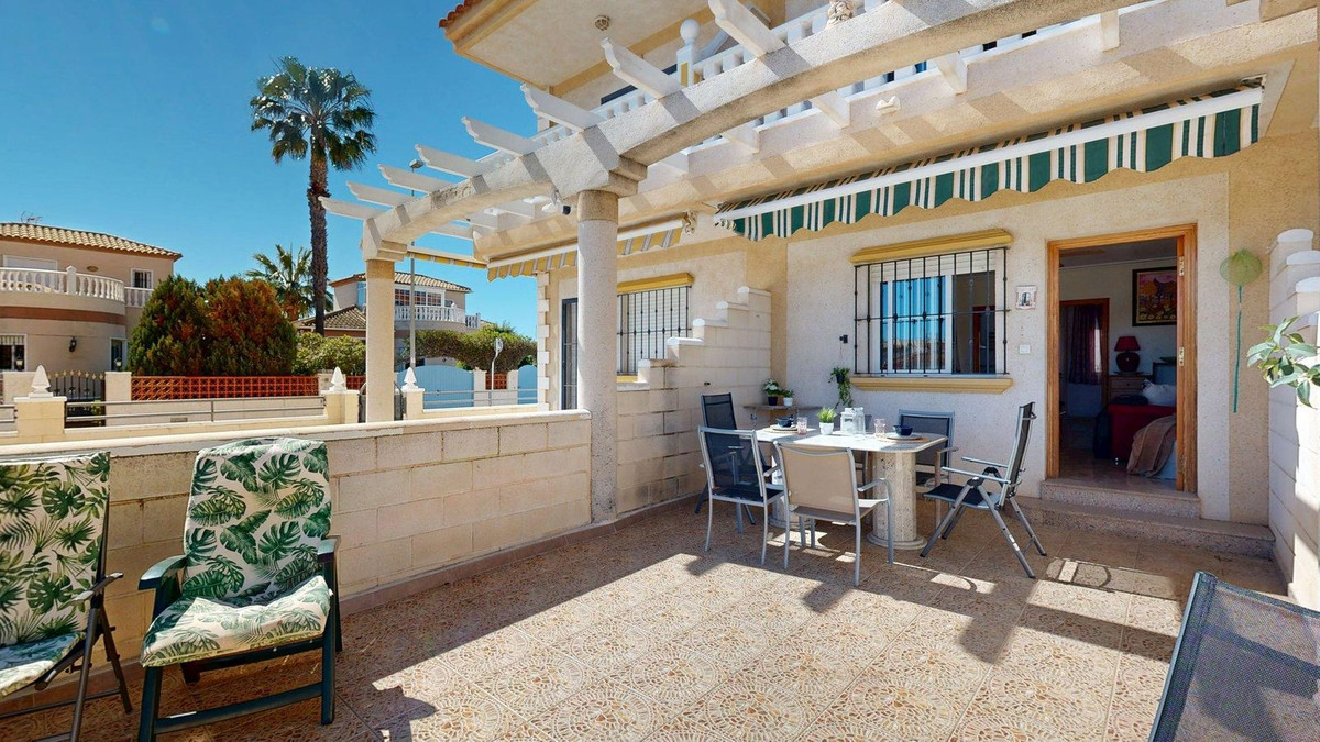 3 Bed Townhouse for sale in Torre De La Horadada Costa Blanca, Alicante, Spain