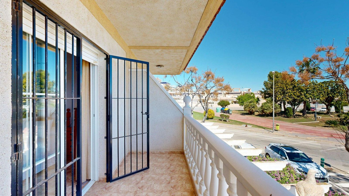 3 Bed Townhouse for sale in Torre De La Horadada Costa Blanca, Alicante, Spain