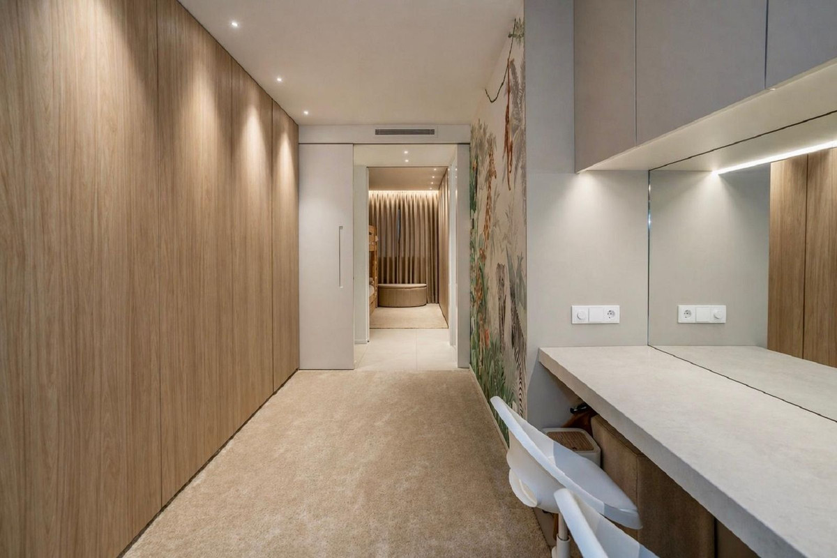 Se vende Apartamento Planta Media de 3 dormitorios en Costa Del Sol, Málaga, España