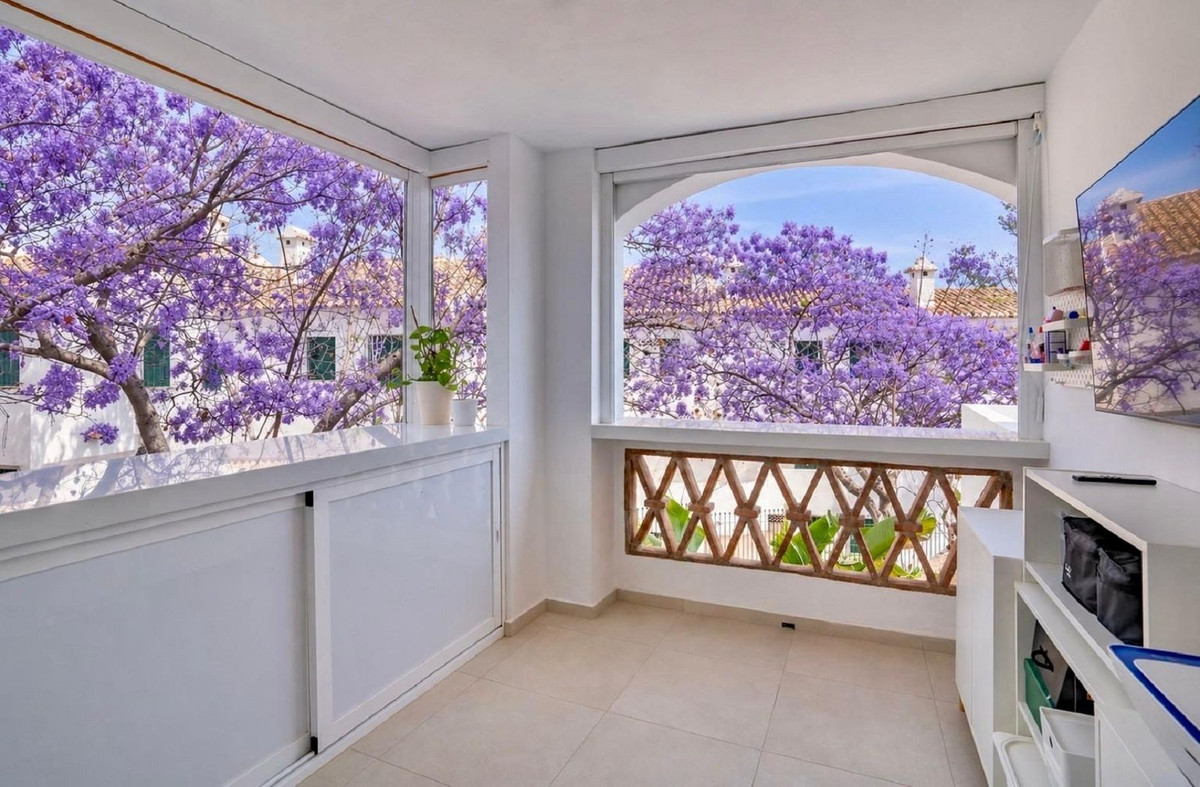 Se vende Apartamento Planta Media de 3 dormitorios en Costa Del Sol, Málaga, España