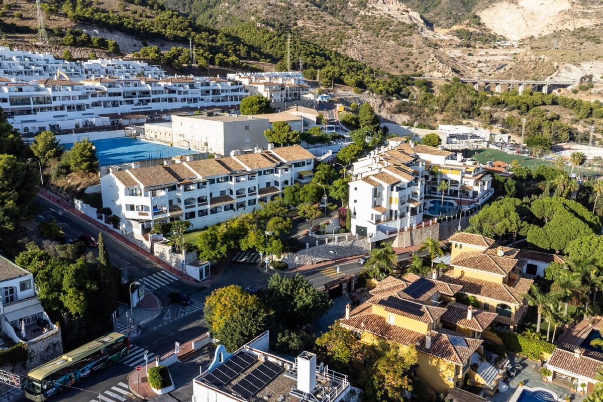 Se vende Apartamento Planta Media de 3 dormitorios en Costa Del Sol, Málaga, España