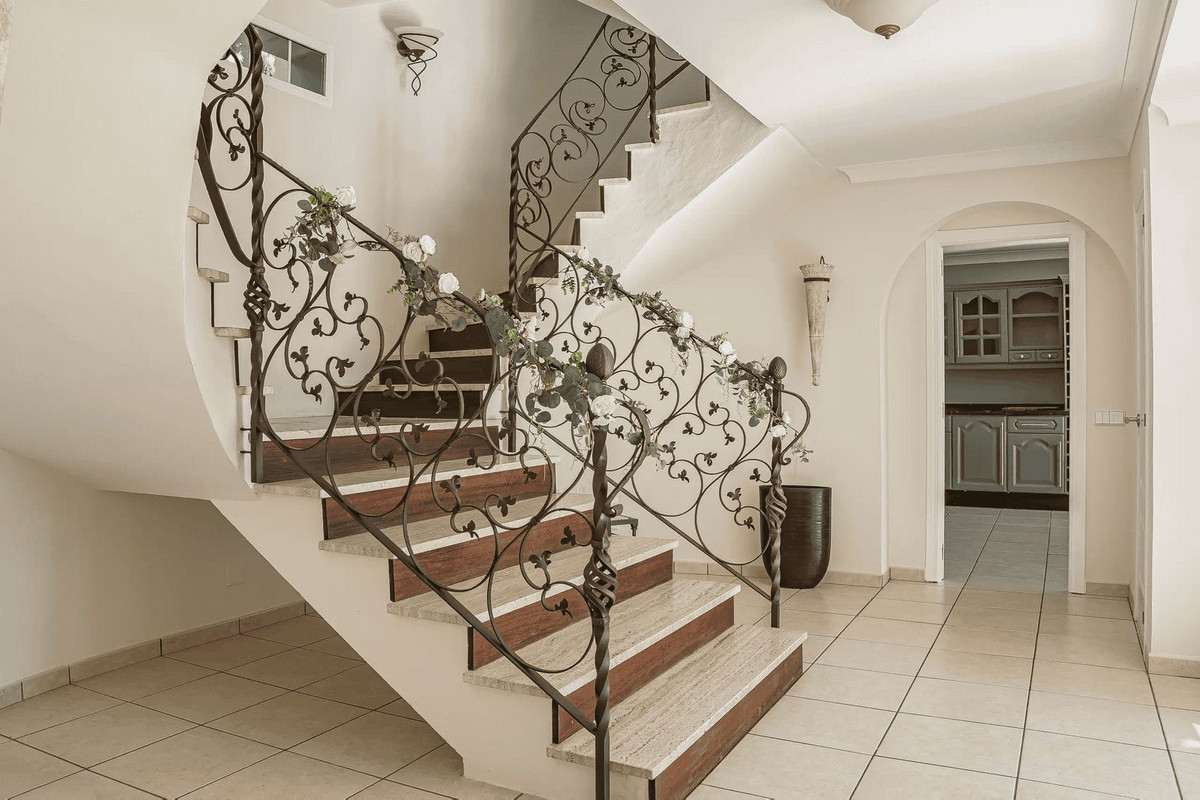 4 Bed Townhouse for sale in Estepona Costa Del Sol, Málaga, Spain