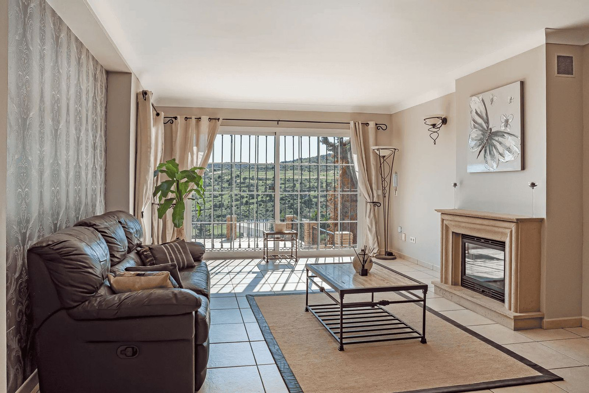 4 Bed Townhouse for sale in Estepona Costa Del Sol, Málaga, Spain