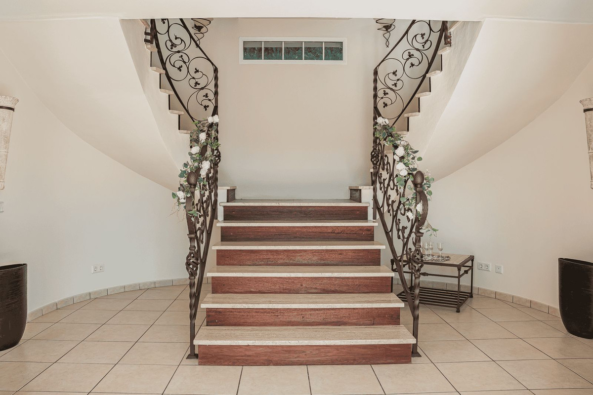 4 Bed Townhouse for sale in Estepona Costa Del Sol, Málaga, Spain