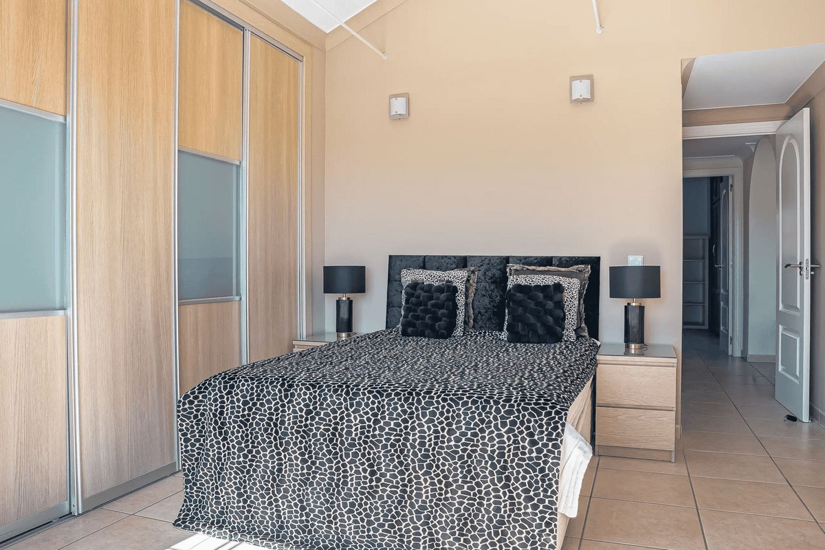 4 Bed Townhouse for sale in Estepona Costa Del Sol, Málaga, Spain