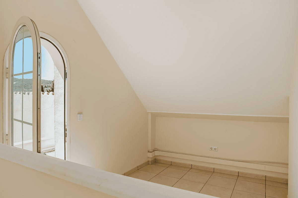 4 Bed Townhouse for sale in Estepona Costa Del Sol, Málaga, Spain