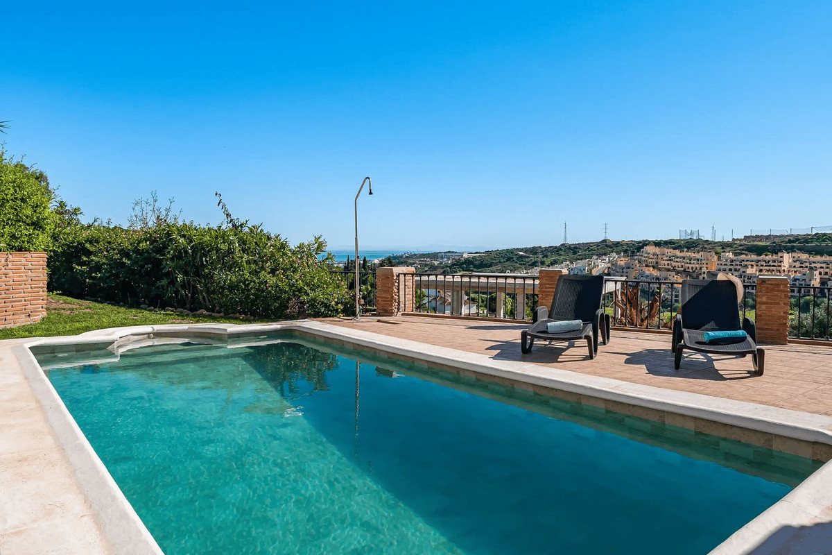 4 Bed Townhouse for sale in Estepona Costa Del Sol, Málaga, Spain