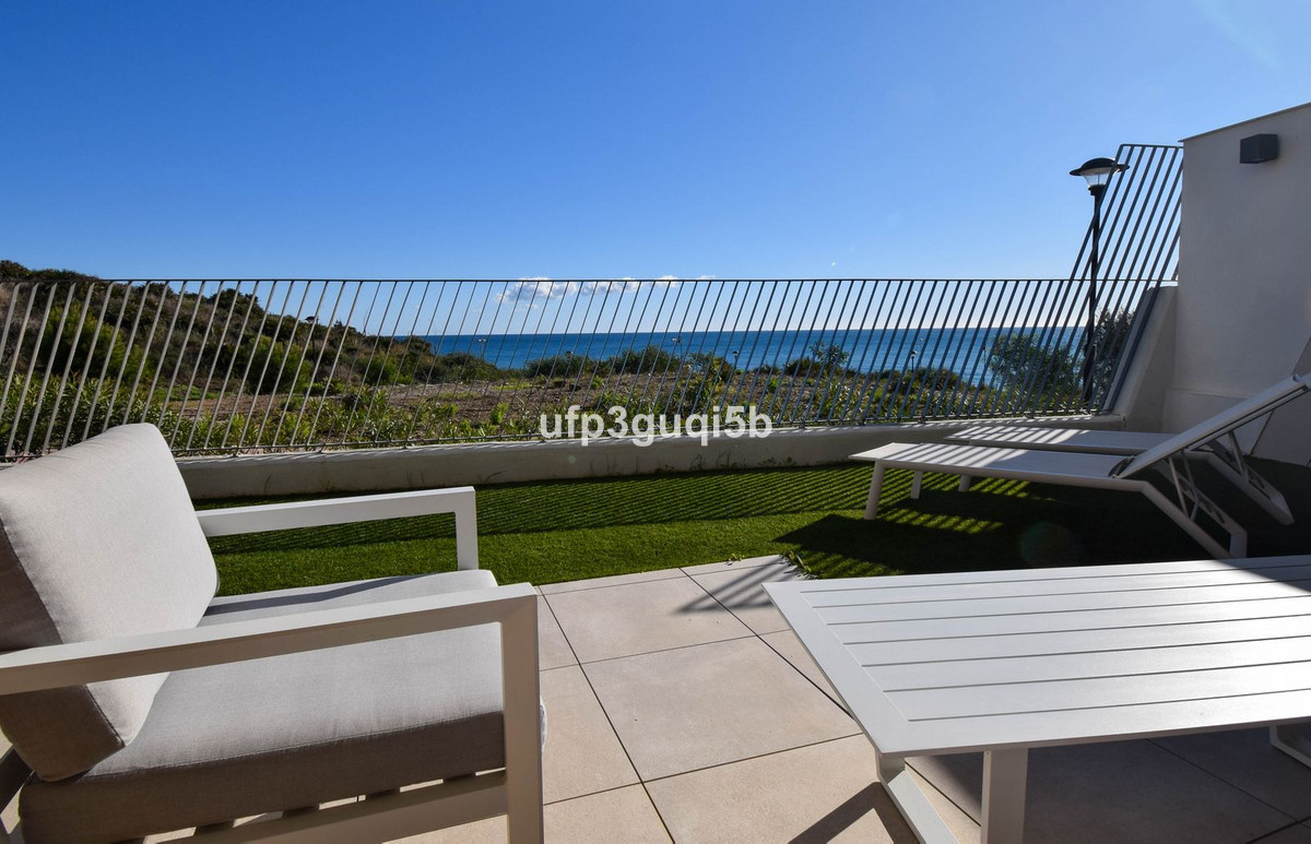 Se vende Pareada de 3 dormitorios en Costa Del Sol, Málaga, España