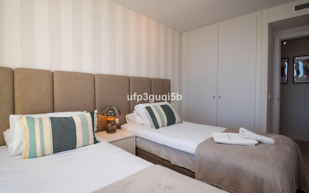 Se vende Pareada de 3 dormitorios en Costa Del Sol, Málaga, España