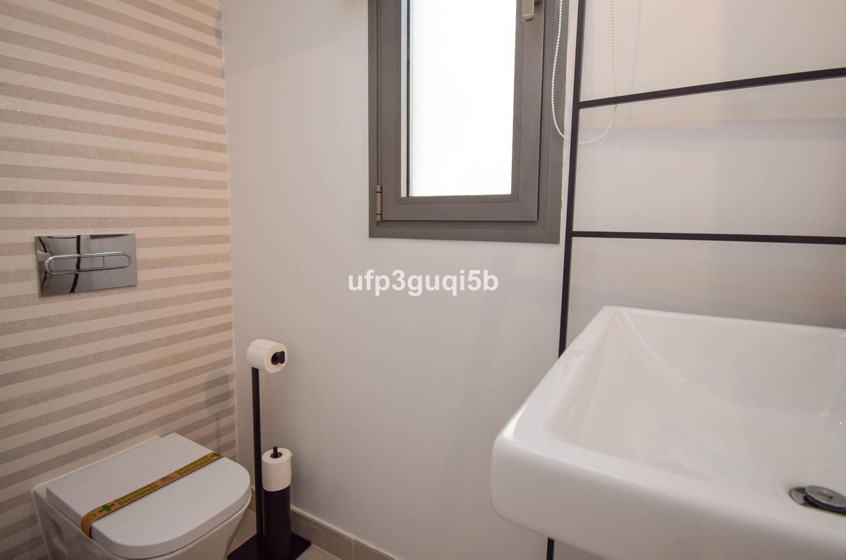 Se vende Pareada de 3 dormitorios en Costa Del Sol, Málaga, España