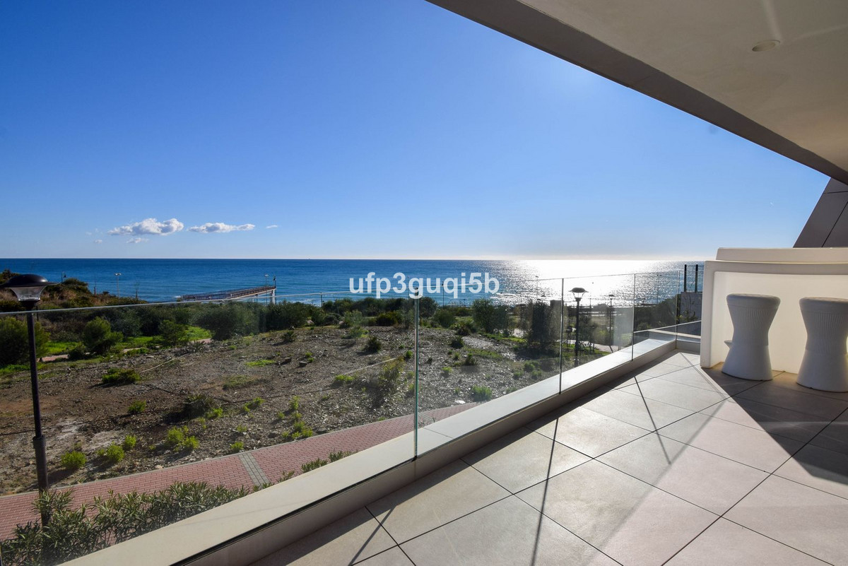 Se vende Pareada de 3 dormitorios en Costa Del Sol, Málaga, España