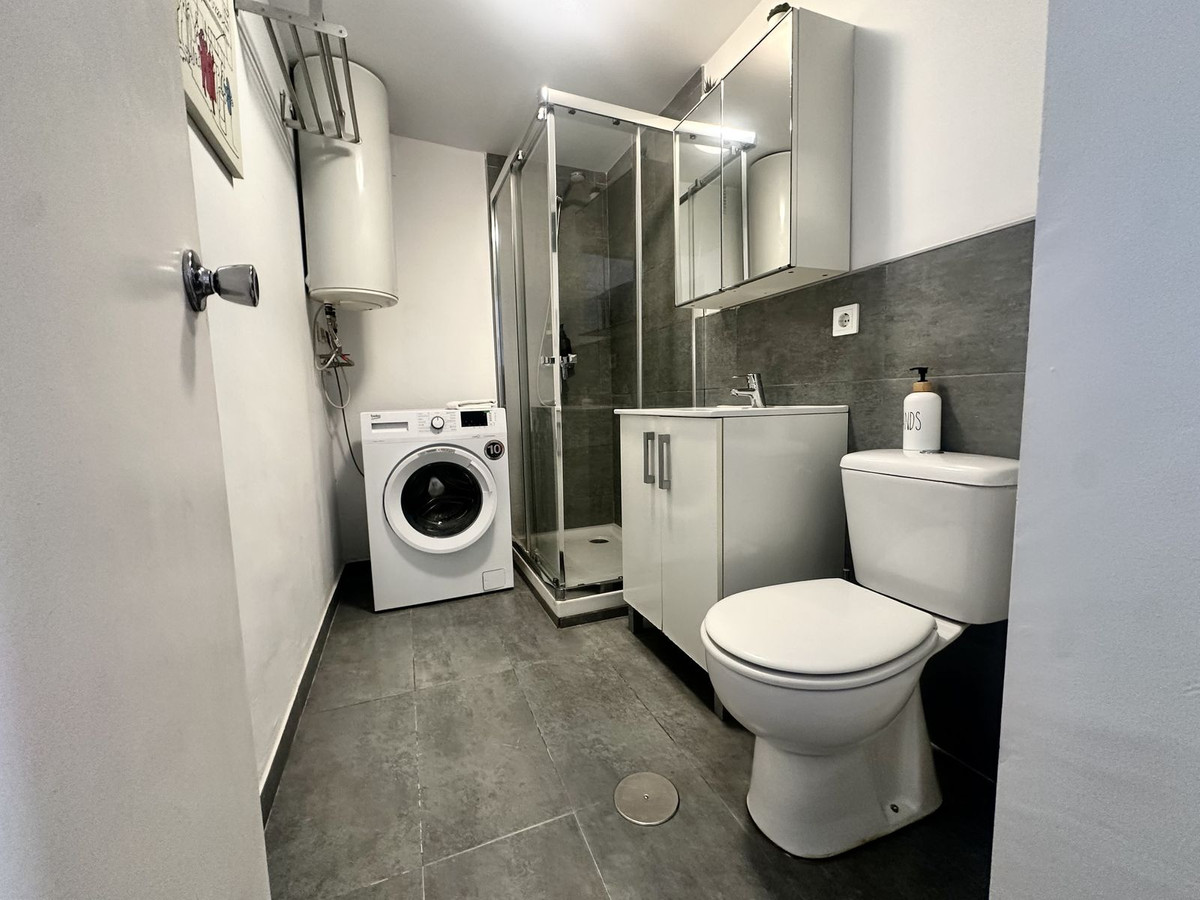 Se vende Estudio Planta Media  en Costa Del Sol, Málaga, España