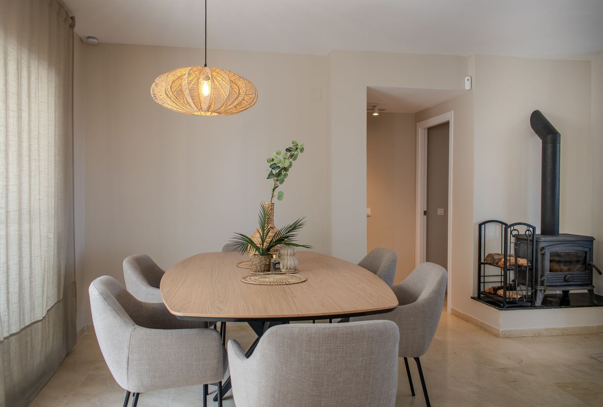 Se vende Apartamento Planta Media de 2 dormitorios en Costa Del Sol, Málaga, España