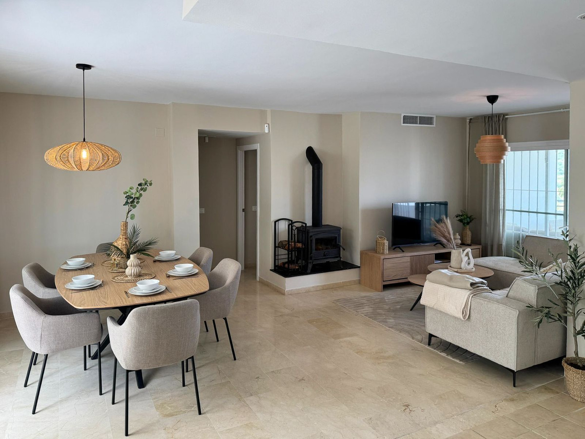 Se vende Apartamento Planta Media de 2 dormitorios en Costa Del Sol, Málaga, España