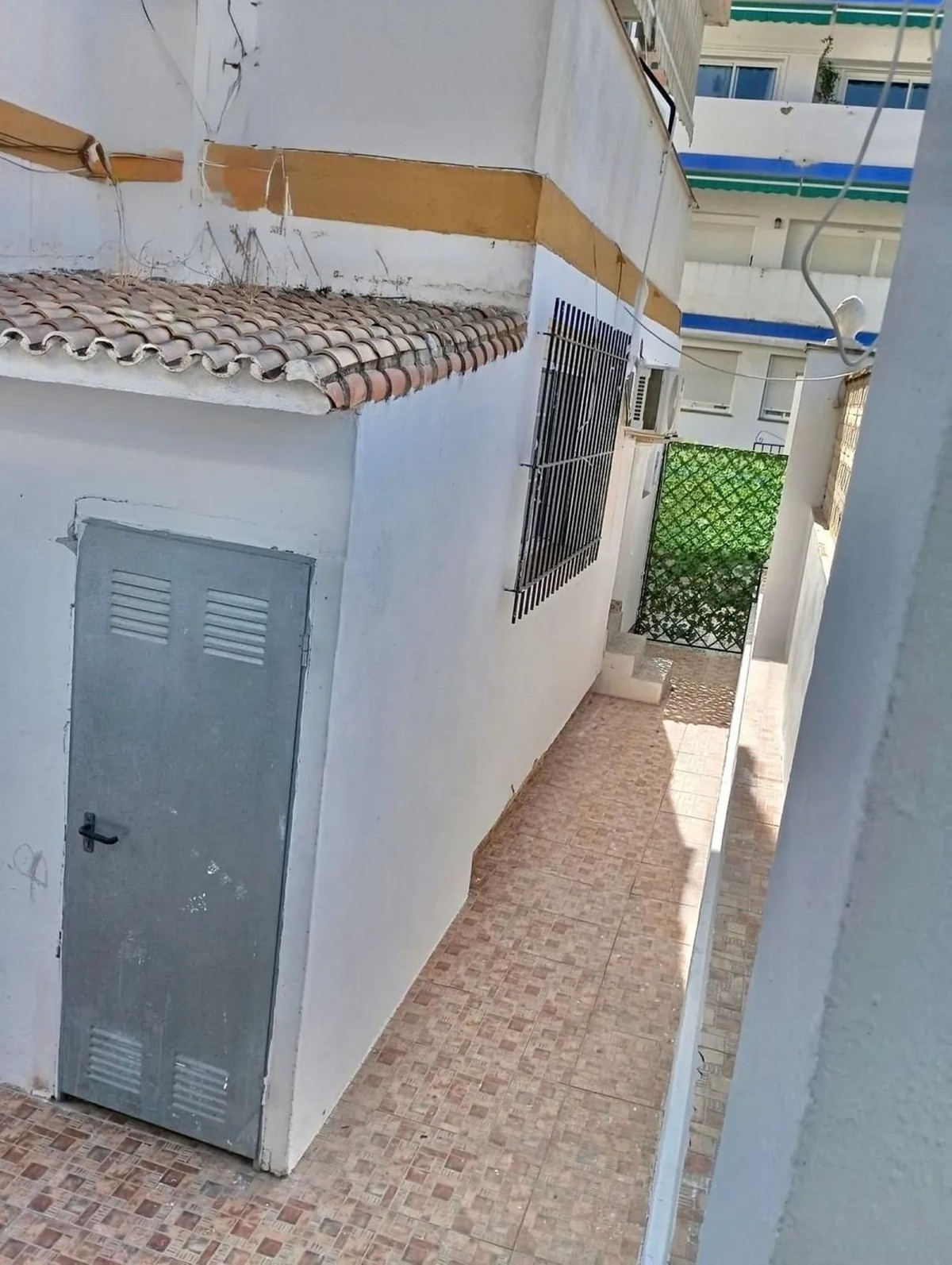3 Bed Apartment for sale in Benalmadena Costa Costa Del Sol, Málaga, Spain
