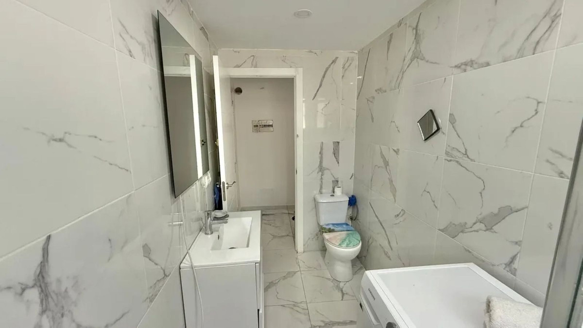 3 Bed Apartment for sale in Benalmadena Costa Costa Del Sol, Málaga, Spain