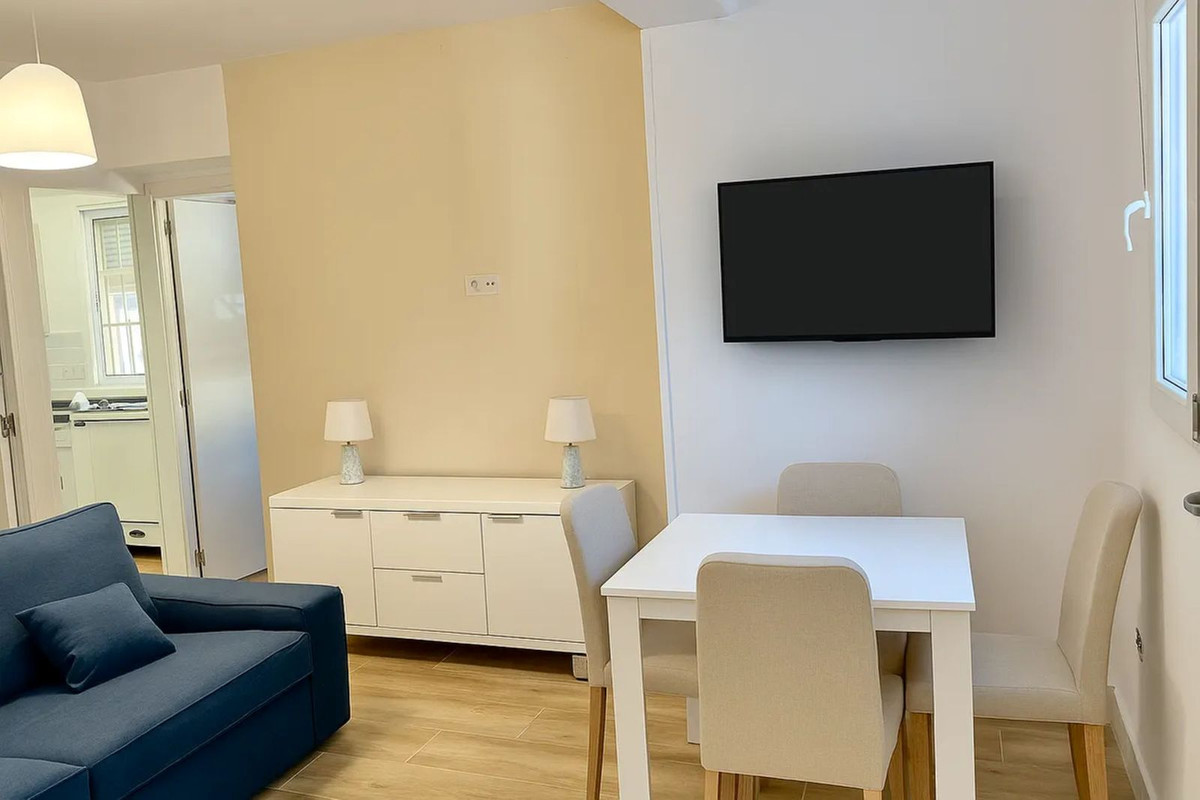 3 Bed Apartment for sale in Benalmadena Costa Costa Del Sol, Málaga, Spain