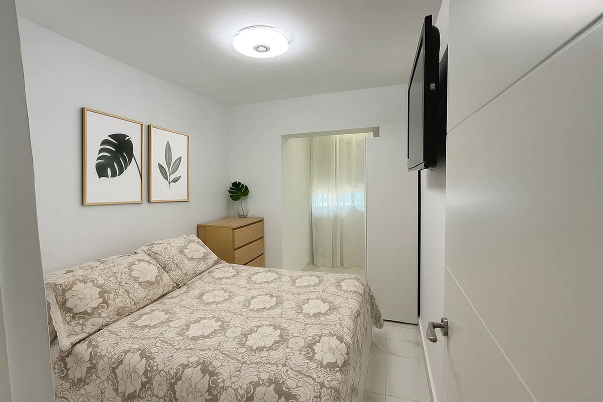 3 Bed Apartment for sale in Benalmadena Costa Costa Del Sol, Málaga, Spain