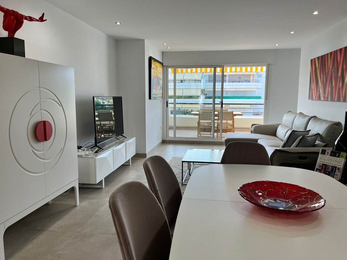 3 Bed Apartment for sale in Guadalmina Alta Costa Del Sol, Málaga, Spain