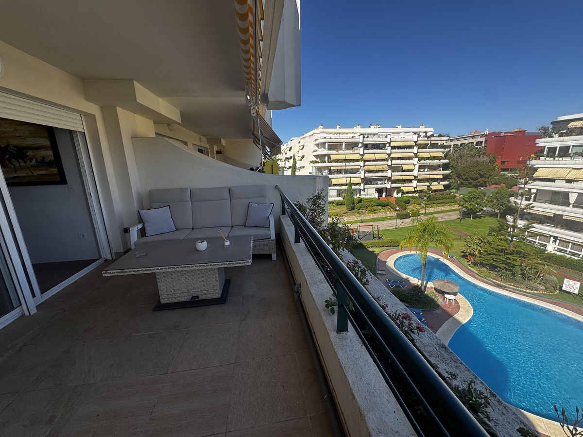 3 Bed Apartment for sale in Guadalmina Alta Costa Del Sol, Málaga, Spain