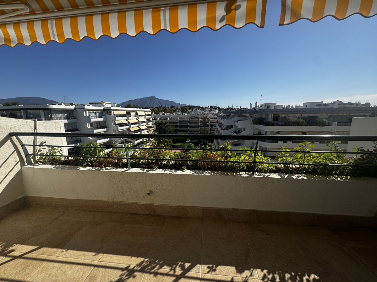 3 Bed Apartment for sale in Guadalmina Alta Costa Del Sol, Málaga, Spain