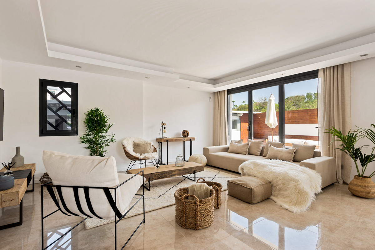 5 Bed Townhouse for sale in Puerto Banús Costa Del Sol, Málaga, Spain