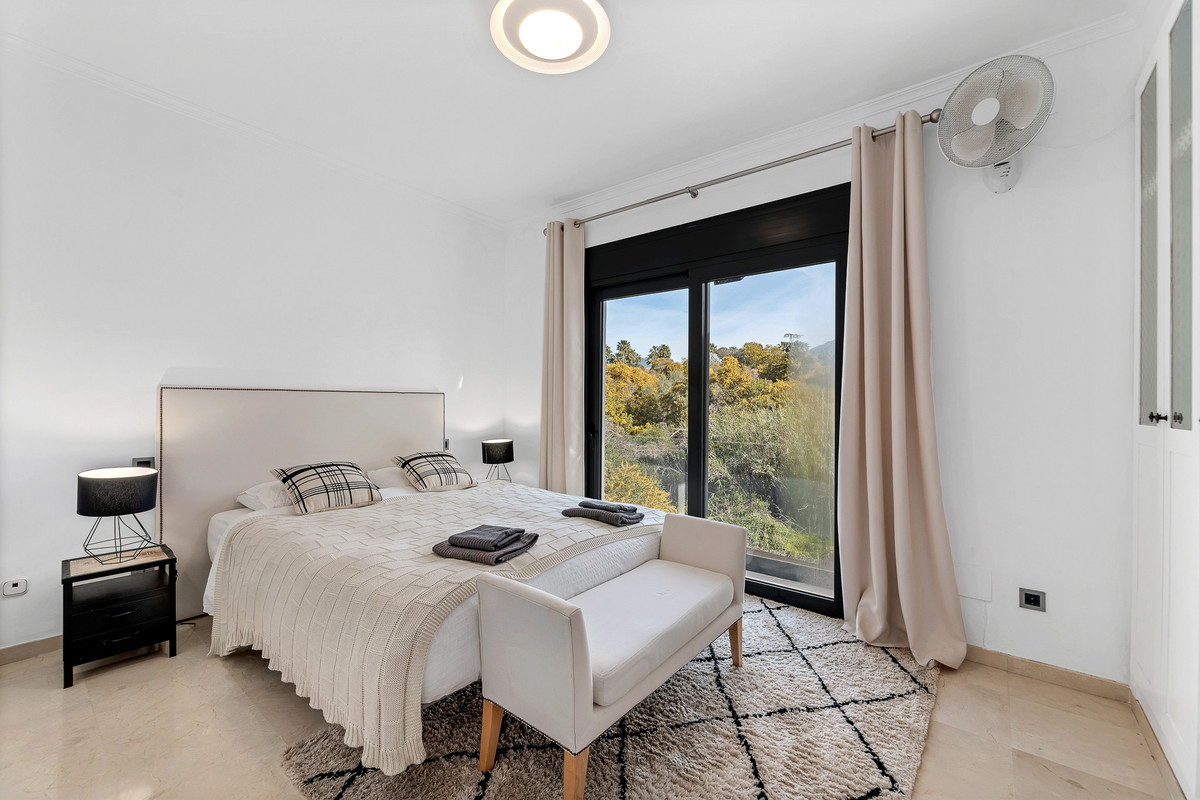 5 Bed Townhouse for sale in Puerto Banús Costa Del Sol, Málaga, Spain