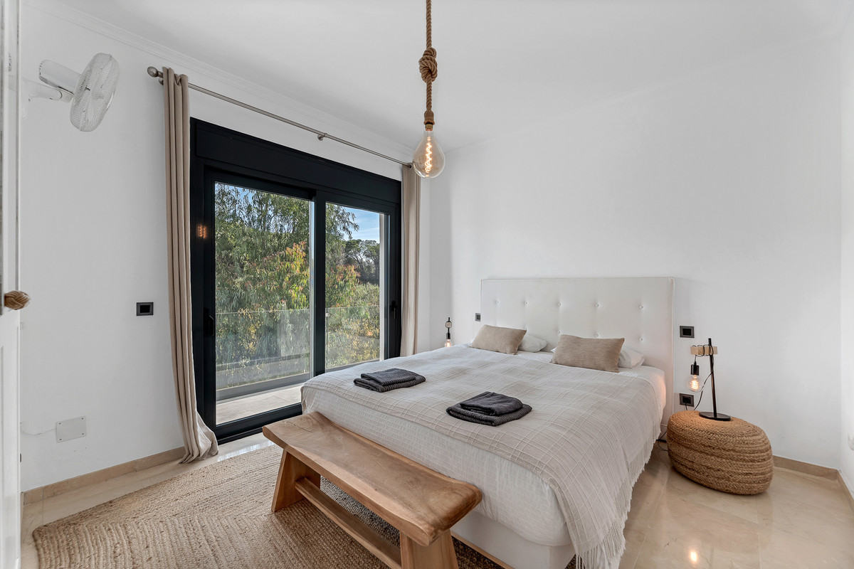 5 Bed Townhouse for sale in Puerto Banús Costa Del Sol, Málaga, Spain