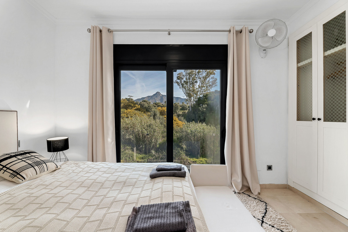 5 Bed Townhouse for sale in Puerto Banús Costa Del Sol, Málaga, Spain