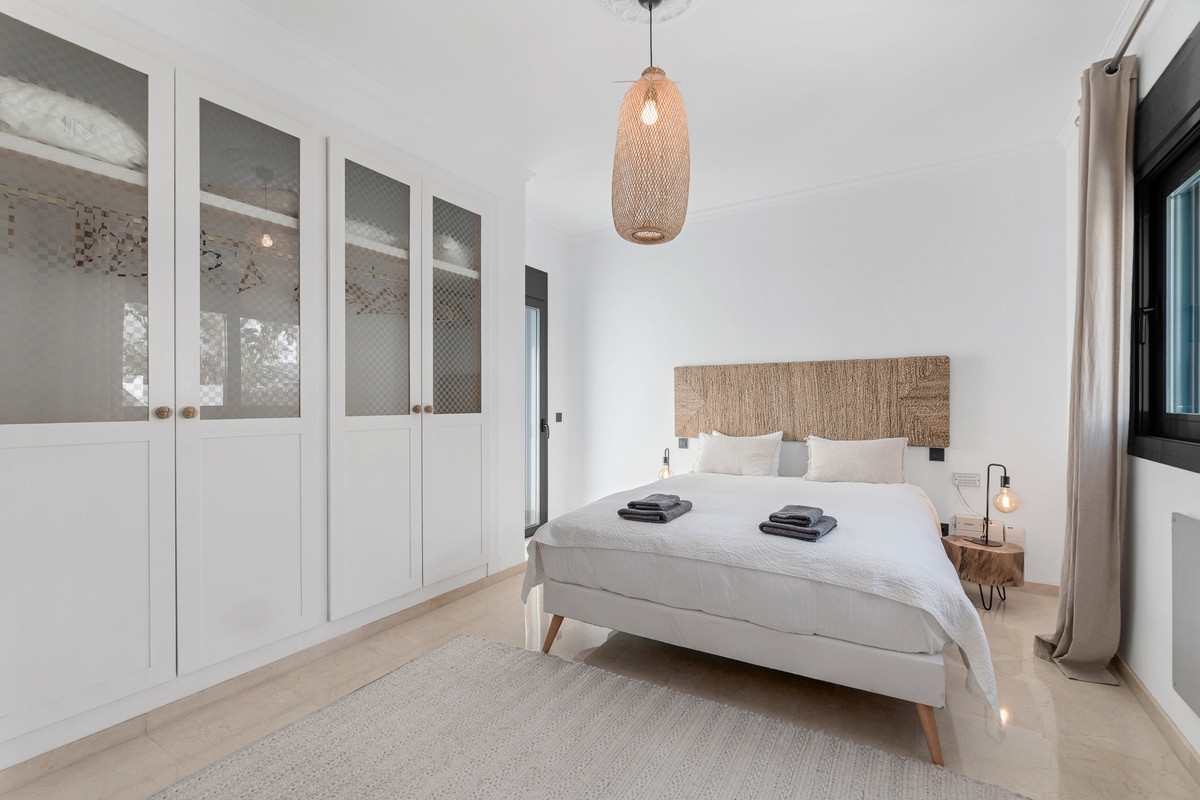 5 Bed Townhouse for sale in Puerto Banús Costa Del Sol, Málaga, Spain