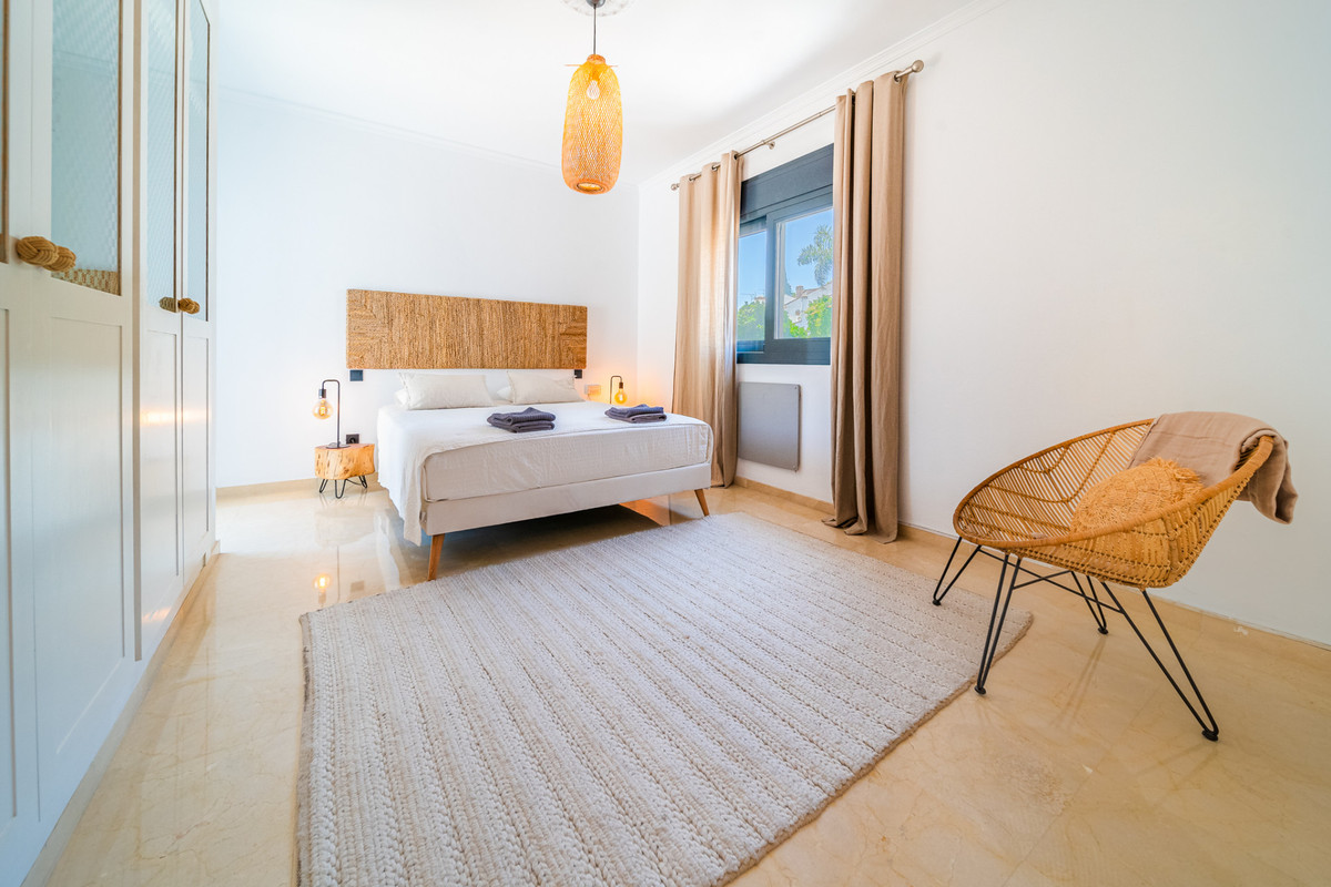 5 Bed Townhouse for sale in Puerto Banús Costa Del Sol, Málaga, Spain