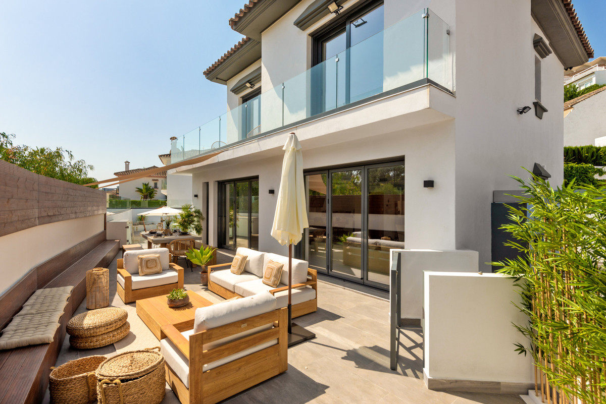5 Bed Townhouse for sale in Puerto Banús Costa Del Sol, Málaga, Spain