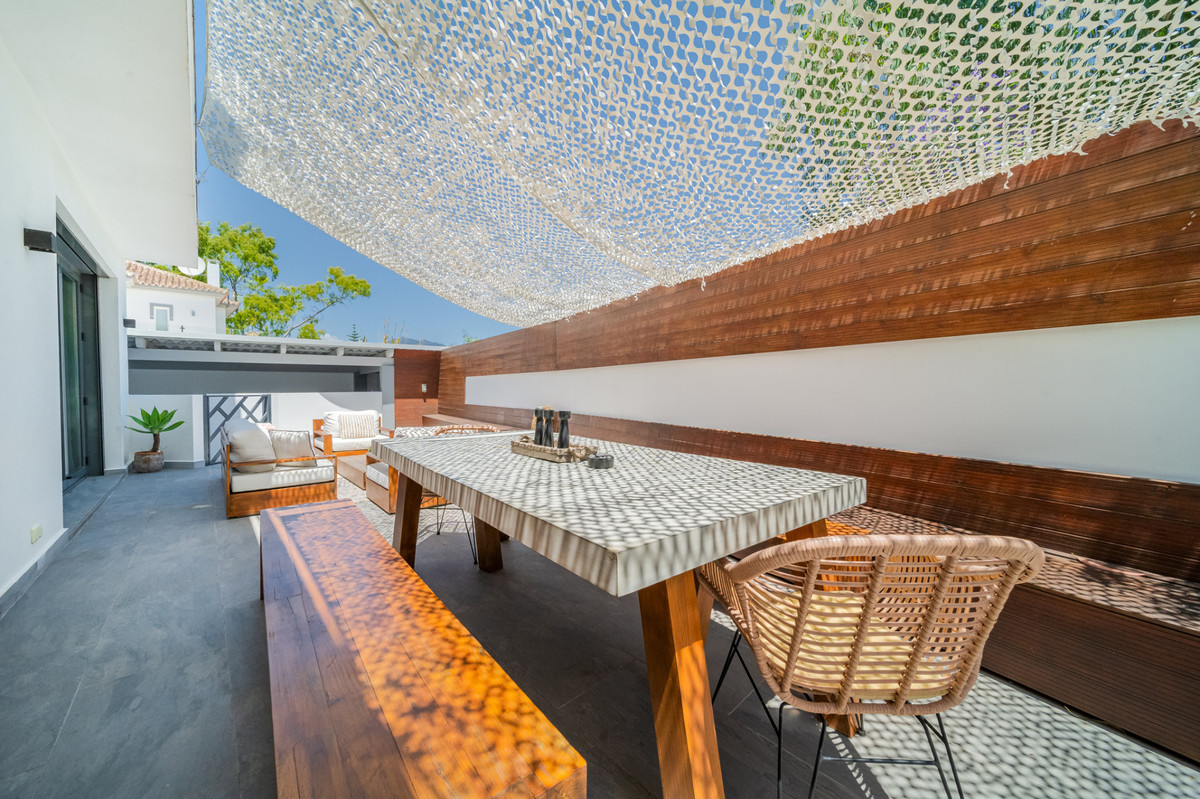 5 Bed Townhouse for sale in Puerto Banús Costa Del Sol, Málaga, Spain