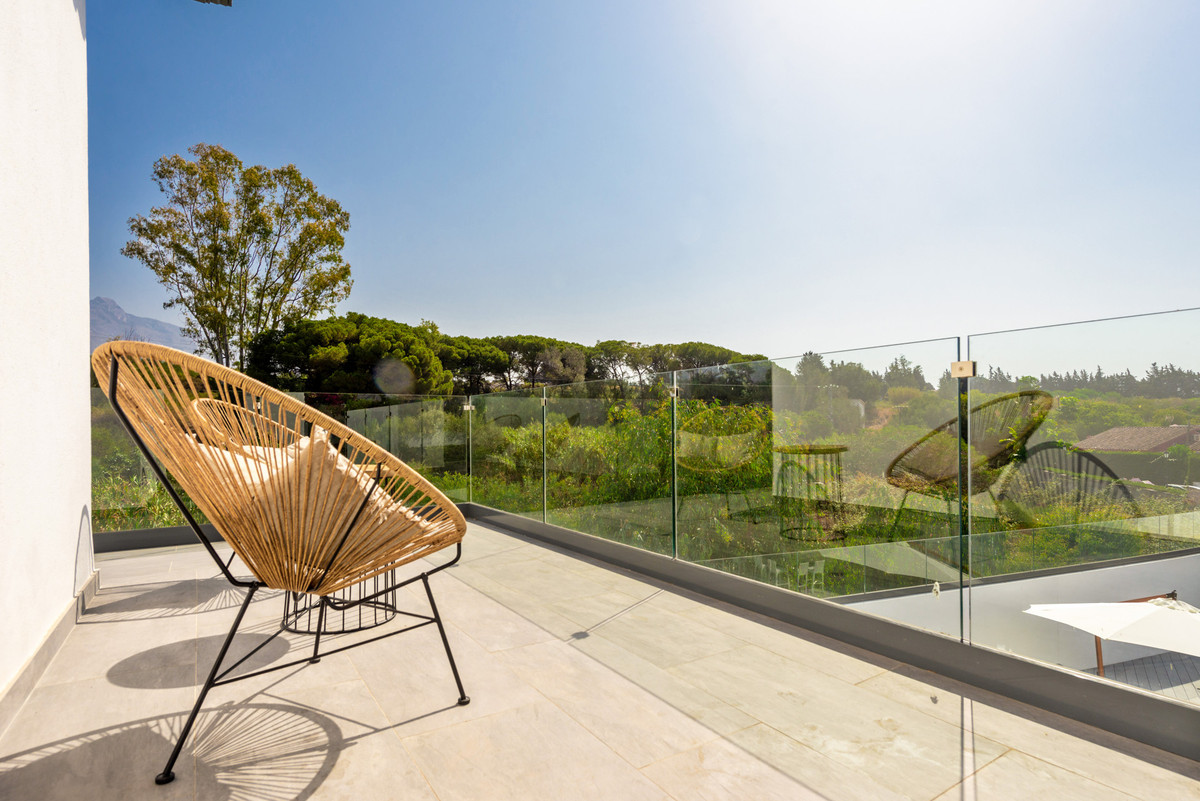 5 Bed Townhouse for sale in Puerto Banús Costa Del Sol, Málaga, Spain