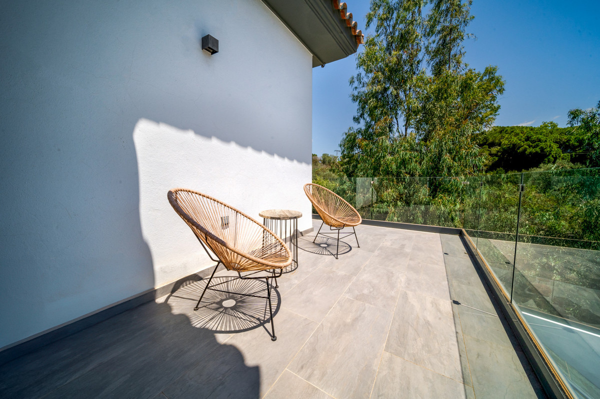 5 Bed Townhouse for sale in Puerto Banús Costa Del Sol, Málaga, Spain
