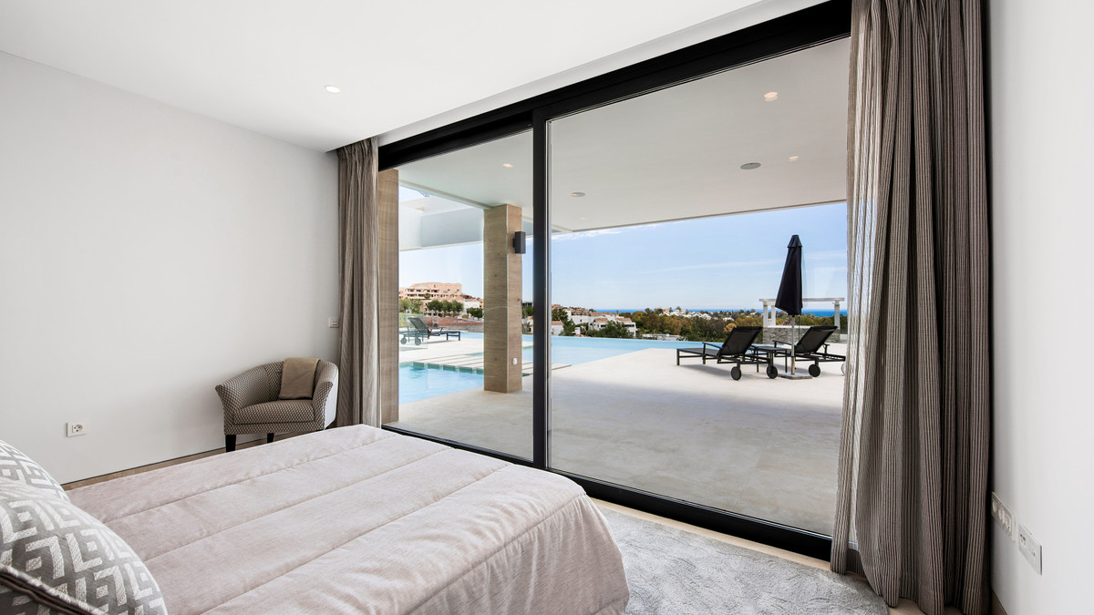 Se vende Villa - Chalet de 5 dormitorios en Costa Del Sol, Málaga, España