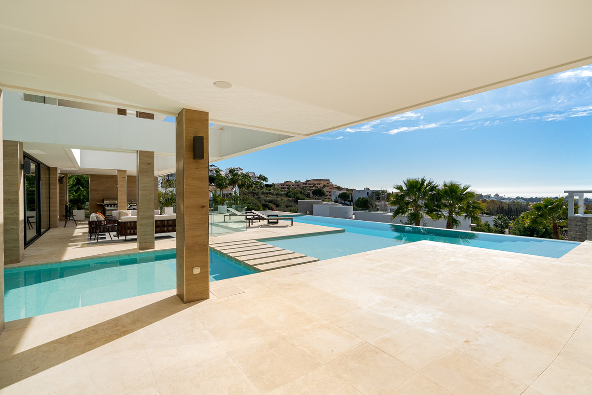 Se vende Villa - Chalet de 5 dormitorios en Costa Del Sol, Málaga, España