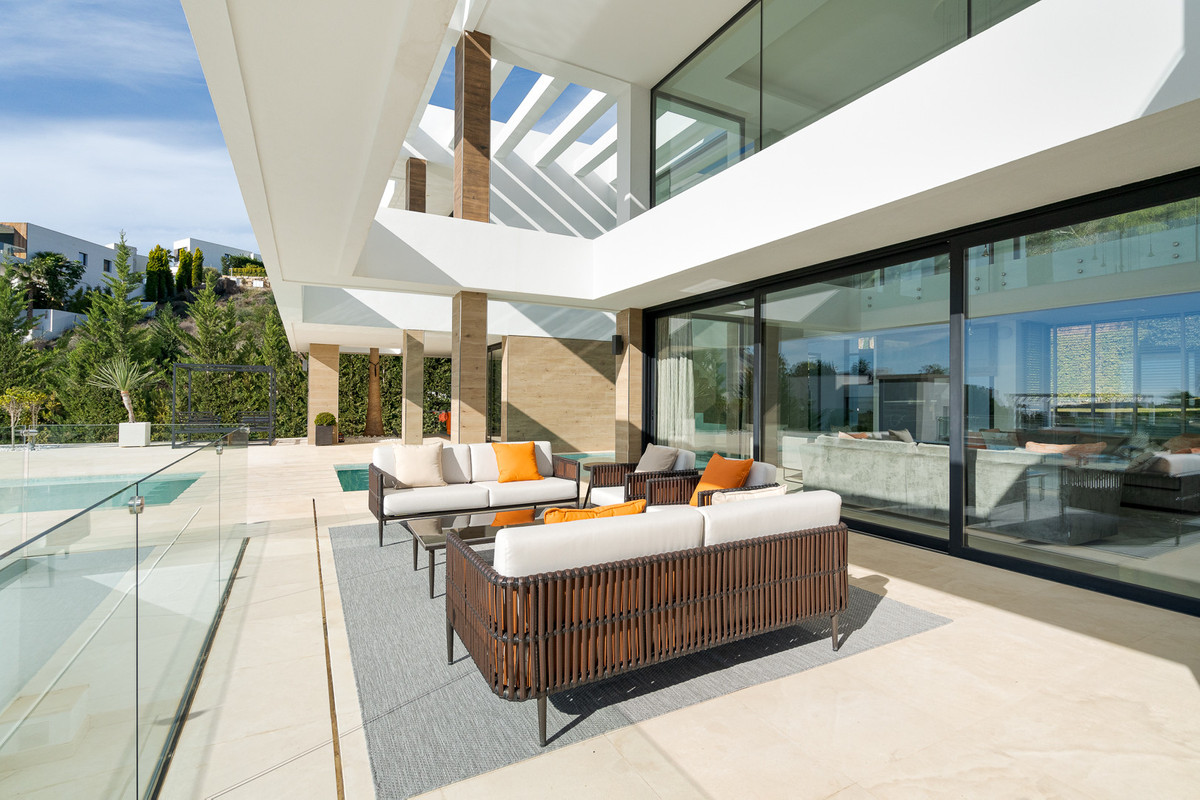 Se vende Villa - Chalet de 5 dormitorios en Costa Del Sol, Málaga, España