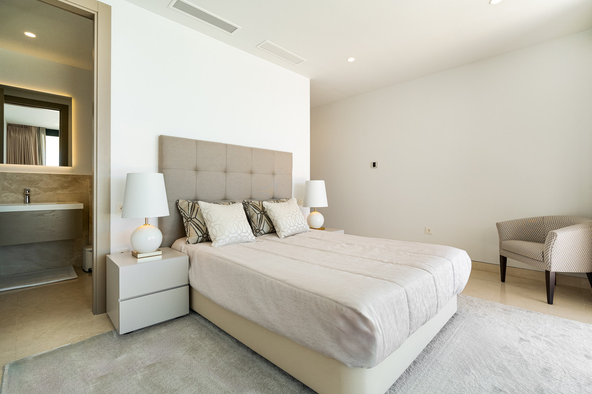 Se vende Villa - Chalet de 5 dormitorios en Costa Del Sol, Málaga, España